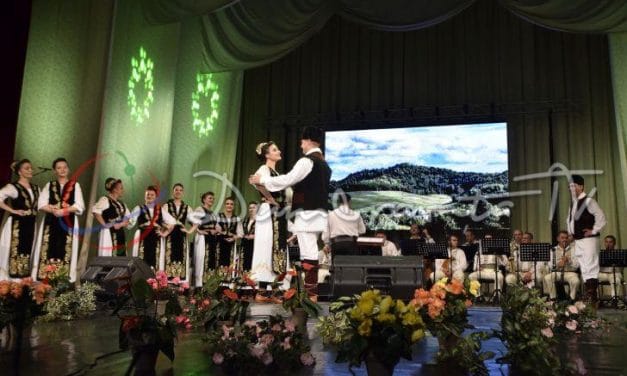 „Din suflet de român” – Unirea Principatelor Române, aniversată de CJ Timiș printr-un spectacol al Ansamblului Banatul