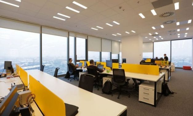 BestJobs: Efectele muncii remote – angajații lucrează și în vacanță, au proiecte pe lângă job și sunt mai deschiși să devină freelanceri