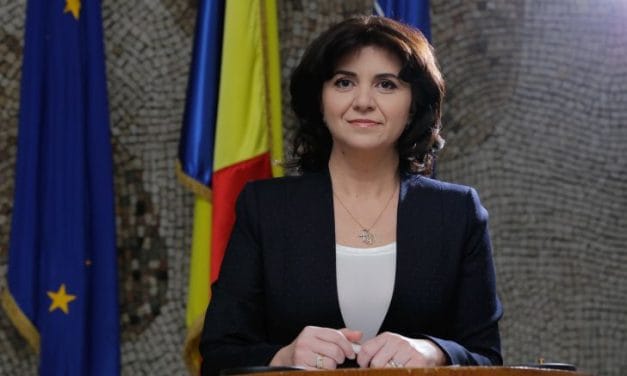 MEC: Prezența fizică în unitățile de învățământ este suspendată pentru 30 de zile