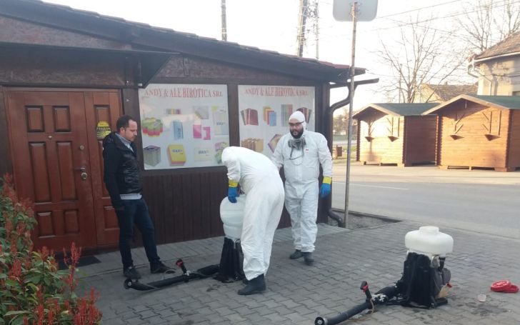 FOTO: Primăria Dumbrăvița continuă dezinfectarea străzilor
