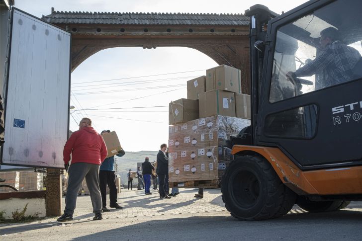 Guvernul Ungariei oferă comunităţilor maghiare de peste graniţe echipamente de protecţie