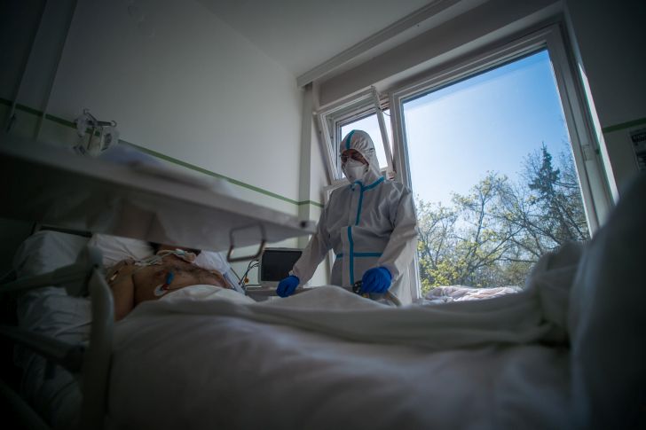 DSP Timiș: 600 de noi îmbolnăviri în ultimele 24 de ore! Dumbrăvița rămâne în topul infectarilor cu COVID