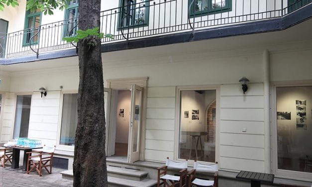Casa Artelor își suspendă activitatea expozițională