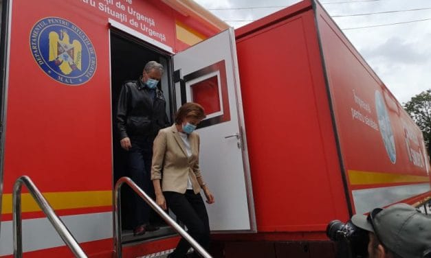 VIDEO + FOTO: Ministrul Vela a inaugurat Unitatea de terapie intensivă mobilă trimisă la Timișoara de Departamentul pentru Situații de Urgență