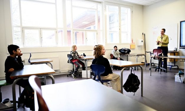 Medicul Virgil Musta propune măsuri pentru o educație în siguranță – Distanță de doi metri între elev și profesor