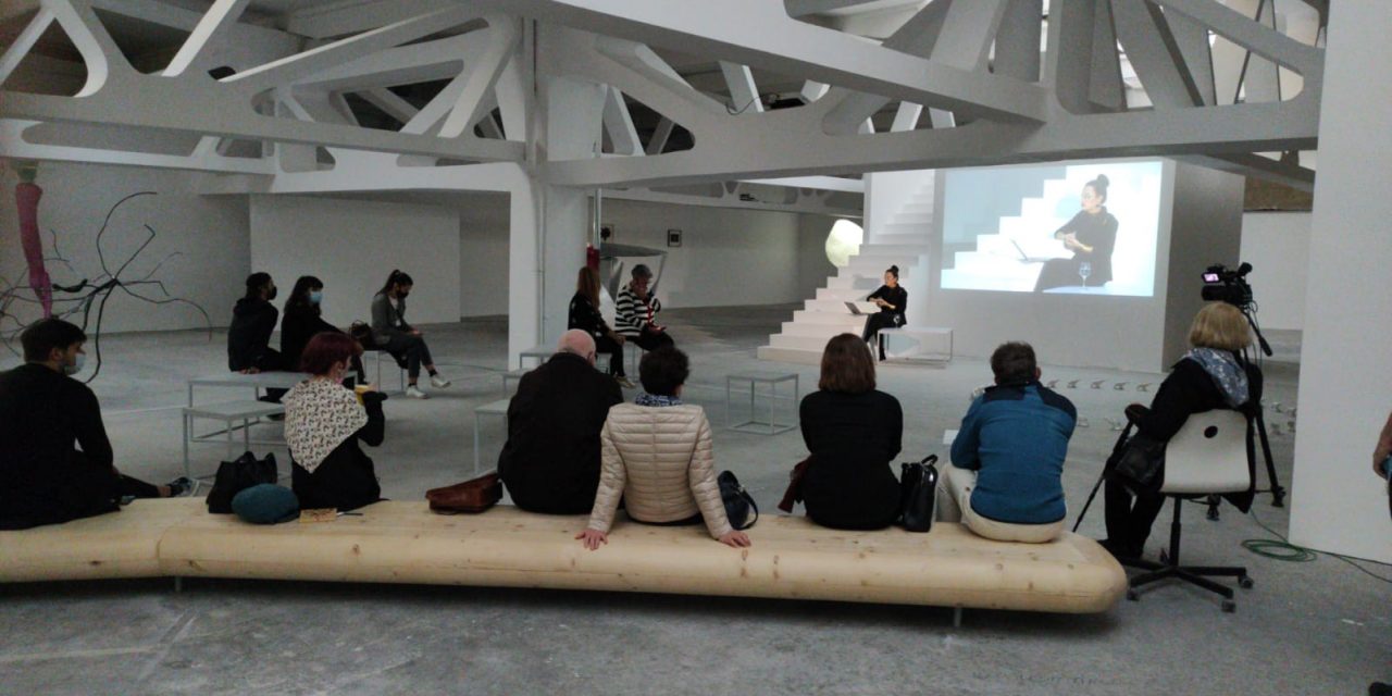 De mâine se suspendă activitățile în centrele expoziționale, atât în interiorul cât și în exteriorul acestora (cu excepția muzeelor și a galeriilor de artă).