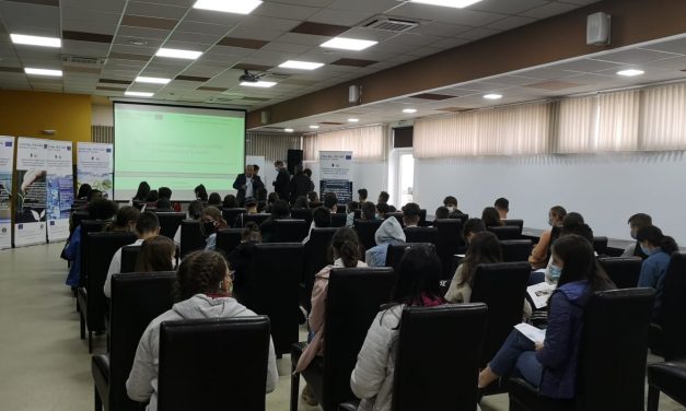 Elevii Școlii Gimnaziale din Dumbrăvița au participat la un eveniment despre conștientizarea consumului responsabil de apă