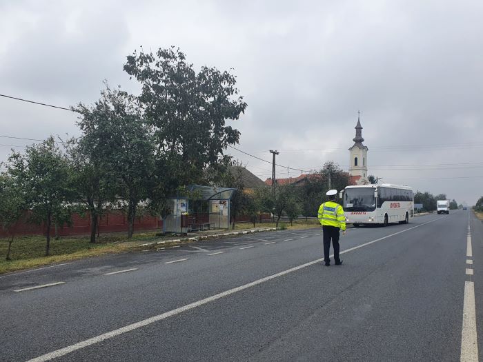 Polițiștii timișeni efectuează controale pentru prevenirea și combaterea efectelor pandemiei de COVID-19