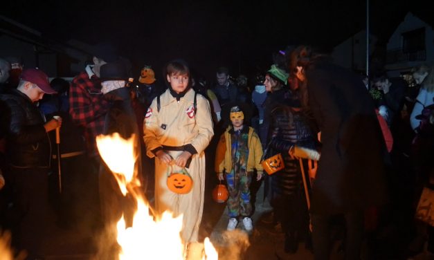 Halloween: În acest an, copiii  din Dumbrăvița nu vor sărbători împreună