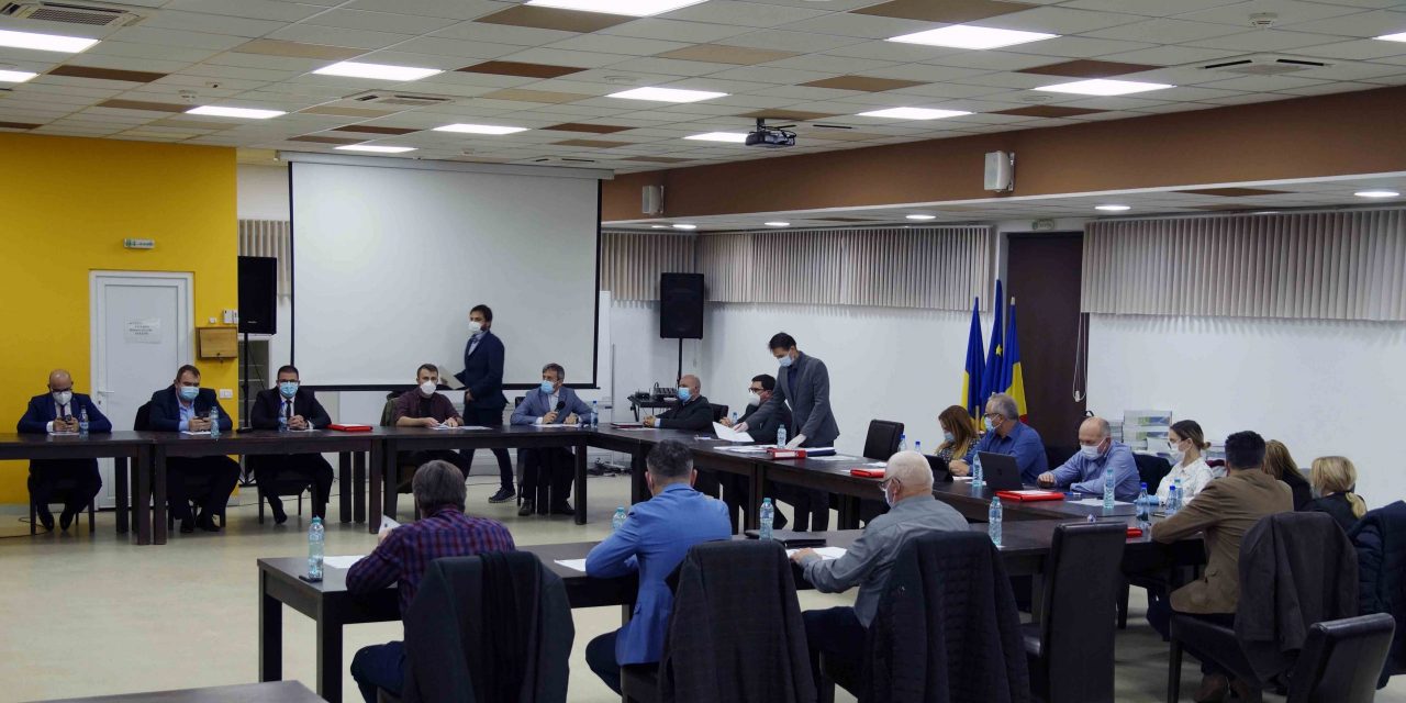 VIDEO: Aleșii locali din Dumbrăvița au stabilit componența comisiilor – Luptă mare la Buget-Finanțe-Urbanism