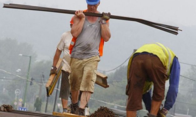 INS: Creştere cu două cifre a volumului lucrărilor în construcţii, în primele nouă luni