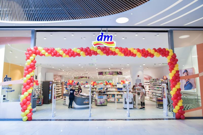 dm drogerie markt: stabilitate prin adaptarea la nevoile clienților și angajaților
