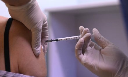 FOTO: Cum a decurs până acum vaccinarea în Dumbrăvița