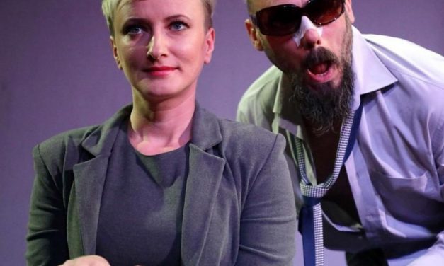 La Teatrul Național Timișoara revine piesa „M-am hotarat sa devin prost”