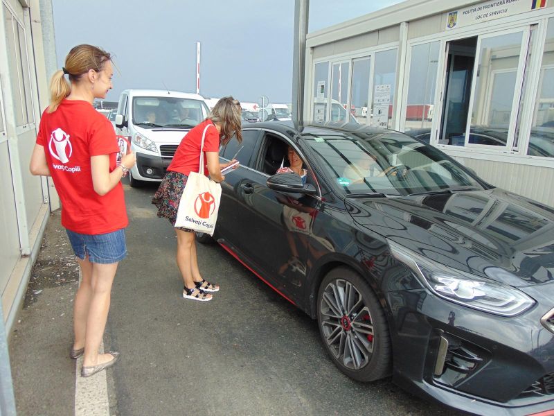 Salvați Copiii informeaza părinții plecati la munca în străinătate despre efectele negative asupra dezvoltării copiilor