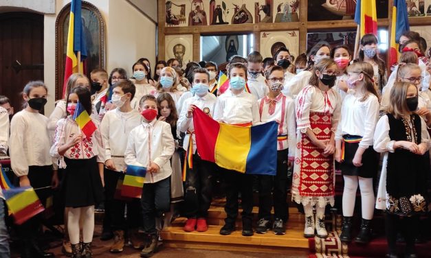 Ziua Națională a României, sărbătorită în avans, la Dumbrăvița