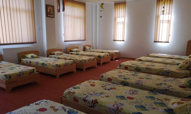 Centrul de zi pentru îngrijirea copiilor din Dumbrăvița își reia activitatea | Care sunt condițiile de eligibilitate