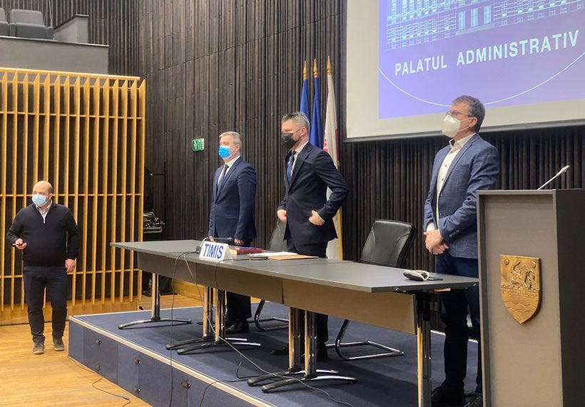 FOTO: Mihai Ritivoi este oficial noul prefect de Timiș