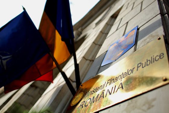 Românii pot cumpăra titluri de stat Tezaur cu dobânzi de până la 5,35%, cele mai mari de la lansarea Programului