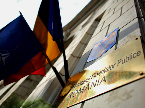 Românii pot cumpăra titluri de stat Tezaur cu dobânzi de până la 5,35%, cele mai mari de la lansarea Programului
