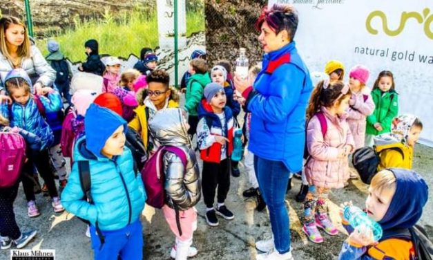 AUR’A MINERAL WATER: Grădinița Dumbrăvița a vizitat fabrica de imbuteliere, de Ziua Mondială a Apei!