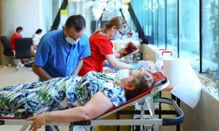 „Dumbrăvița Salvează Vieți” – Donatorii de sânge pot primi un voucher de reducere la UNTOLD 2022