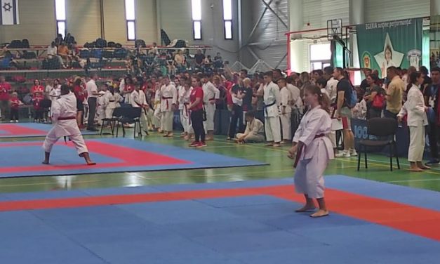 CUPA ROMÂNIEI ESKU WKF – Peste 350 de karatiști se întrec, la Sala Polivalentă din Dumbrăvița