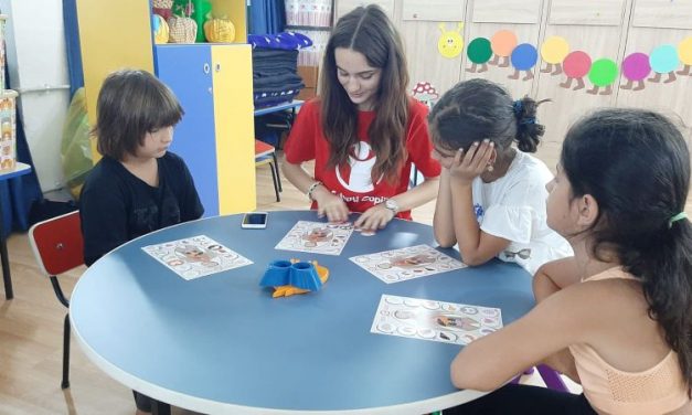 ALARMANT! Unu din trei elevi români a rămas în urmă cu materia școlară, în ultimii doi ani