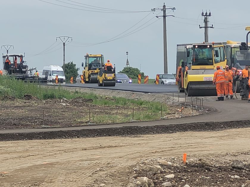 S-a deschis circulația pe porțiunea parțial modernizată din DJ 691 – Începând de astăzi se vor executa marcaje rutiere provizorii