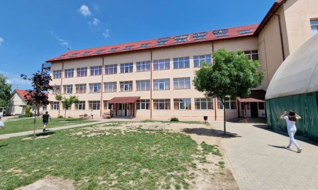 Greva generală în școli continuă la Dumbrăvița – Ce se întâmplă cu Evaluarea Naţională pentru clasa a VI-a