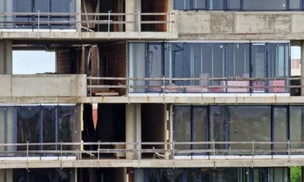Specialiștii spun că piața imobiliară din România încheie o primă jumătate de an promițătoare