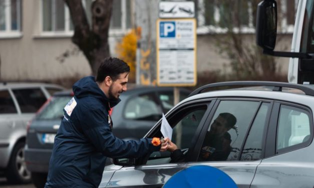 FOTO: Cum au fost surprinse șoferițele de către piloții de raliu din Dumbrăvița