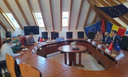 Delegație turcă, în vizită la Primăria Dumbrăvița! Comuna își câștigă locul în mediul de afaceri