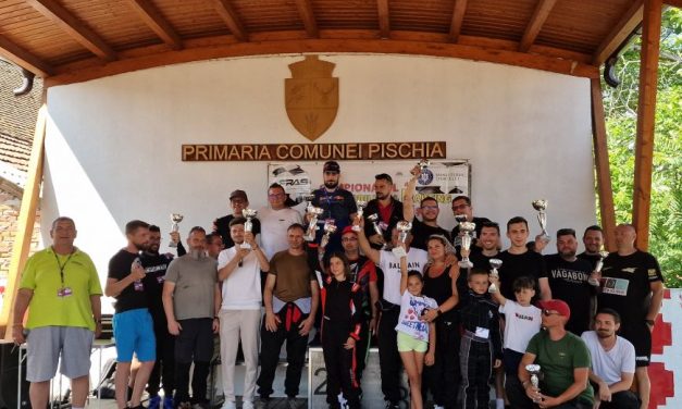 GRAND TOUR PIȘCHIA 2025: Echipa CSC Dumbrăvița a urcat la ambele secțiuni pe prima treaptă a podiumului