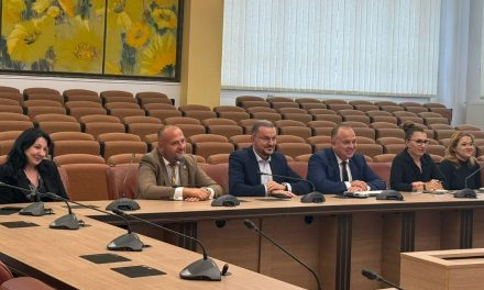 USVT și CJ Caraș-Severin pun bazele unei colaborări instituționale. Este vizată o extindere a activității universitare în județul vecin.
