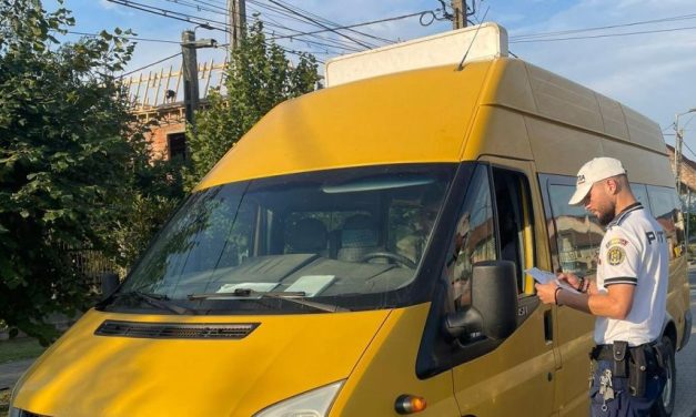 IPJ Timiș: Polițiștii rutieri desfășoară o serie de controale pentru verificarea legalității transportului de elevi