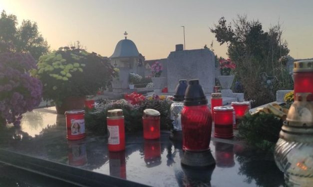 Sărbătoarea Tuturor Sfinților (Ziua Morților) – Programul slujbelor din Dumbrăvița