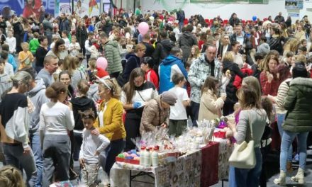 Va fi forfotă mare! Se apropie Târgul de Crăciun organizat de Școala Gimnazială Dumbrăvița