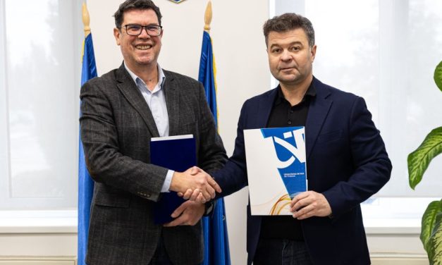 Bugarin și Pirtea au lansat proiectul educațional „UVT alături de comunitatea din Dumbrăvița”