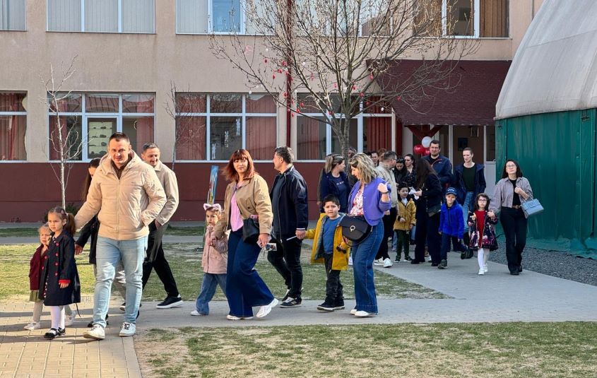 Preșcolarii au vizitat Școala Gimnazială din Dumbrăvița în cadrul Zilei Porților Deschise