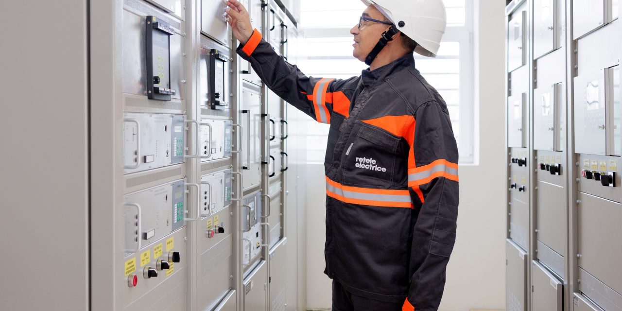 Rețele Electrice România a investit circa 1,4 miliarde de lei în 2025 în modernizarea și digitalizarea rețelelor electrice de distribuție