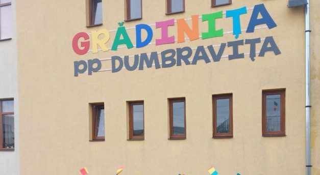 De ieri au început înscrierile la grădinița și creșa din Dumbrăvița: calendarul complet și actele necesare pentru noul an școlar