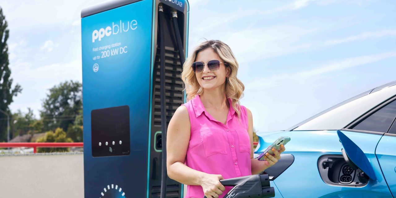 Parteneriat strategic de proporții pe piața mobilității electrice din România: PPC Blue și Dedeman extind rețeaua națională cu peste 600 de noi puncte de încărcare