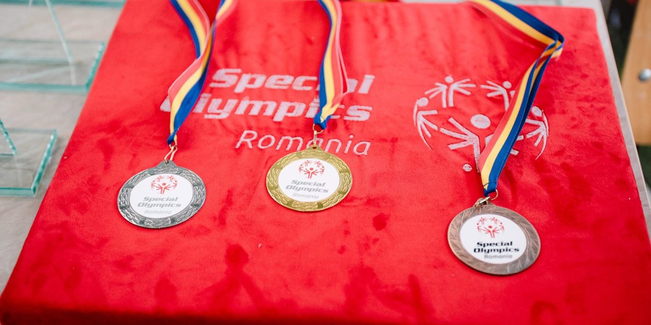 15 delegații din țară se reunesc la Competiția Națională de Înot Special Olympics de la Timisoara